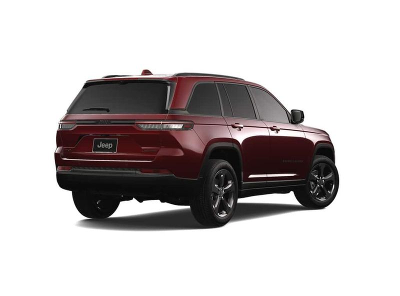 2025 Jeep Grand Cherokee Limited 4x4Image 2