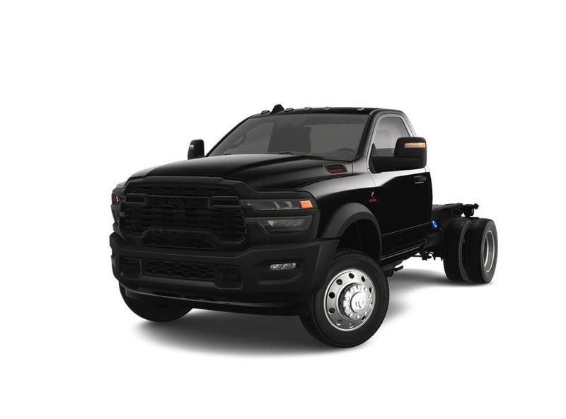2025 RAM 5500 Chassis Cab TRADESMAN REGULAR 4X4 60