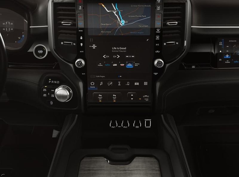 2026 Ram 1500 Limited photo 2