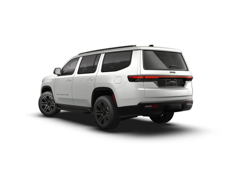 2026 Jeep Grand Grand Wagoneer Wagoneer 4x2Image 2