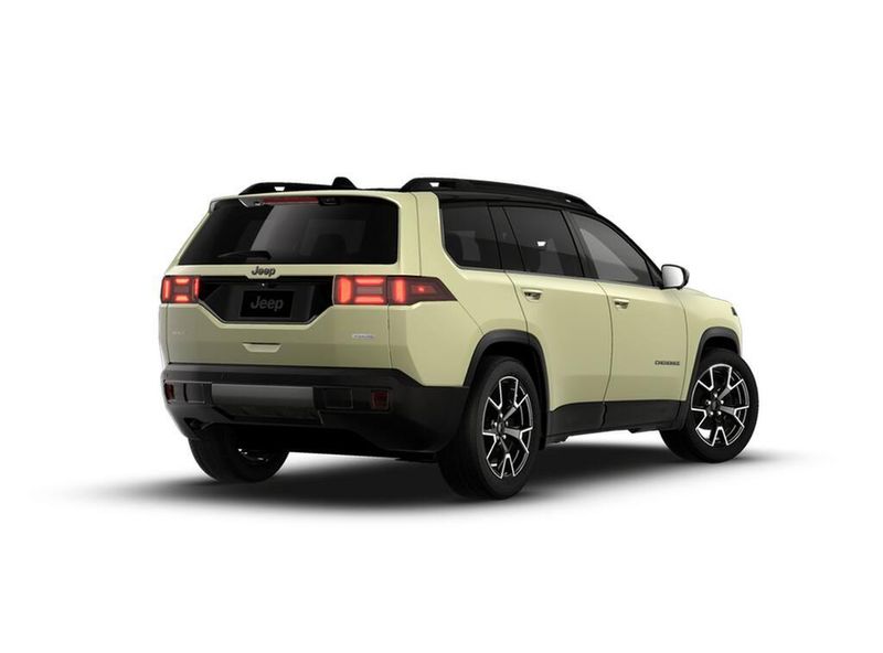 New 2026 Jeep Cherokee Overland 4x4Image 2