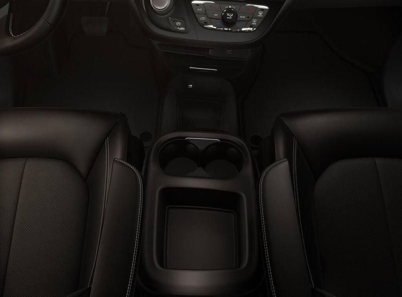 2026 Chrysler Pacifica photo 4
