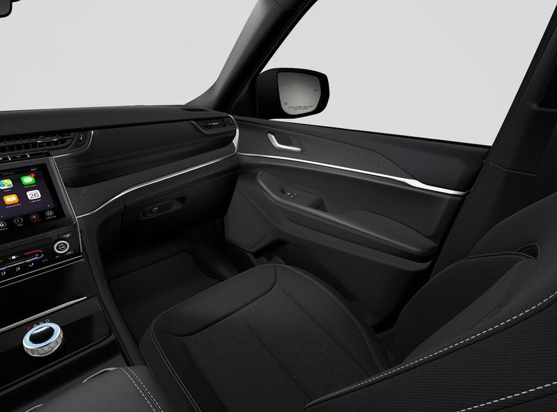 New 2027 Jeep Grand Cherokee Laredo 4x2Image 7