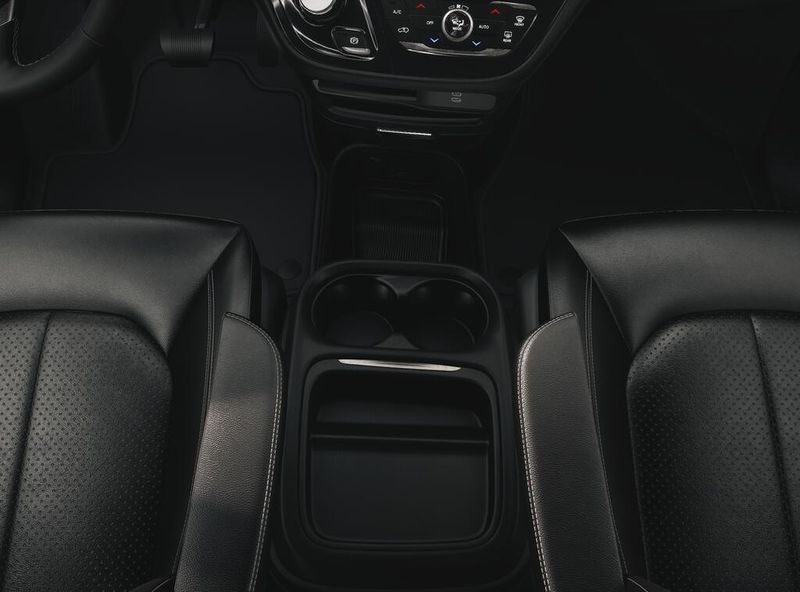 New 2027 Chrysler Pacifica SelectImage 4