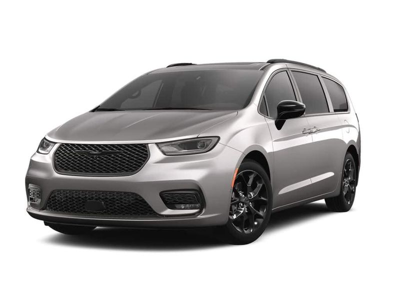 2025 Chrysler Pacifica LimitedImage 1