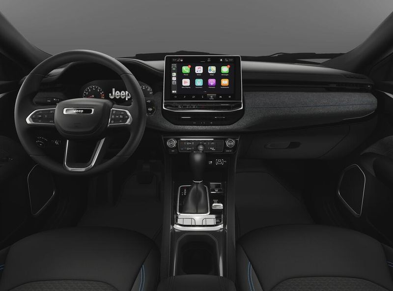 New 2026 Jeep Compass Latitude Altitude 4x4Image 6