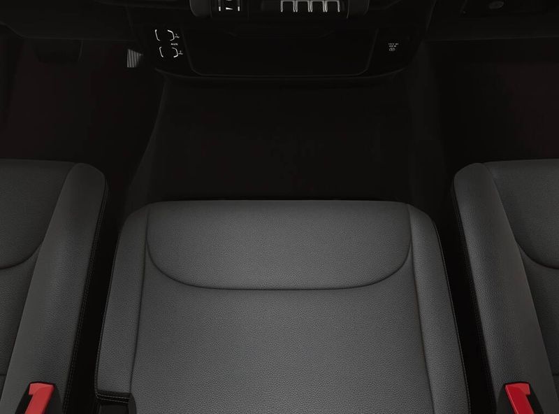 New 2026 RAM 1500 Tradesman Crew Cab 4x4 5'7' Box