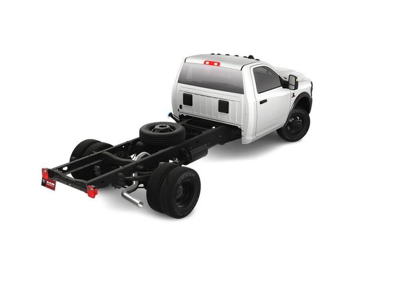2025 RAM 3500 Tradesman Chassis Regular Cab 4x4 84