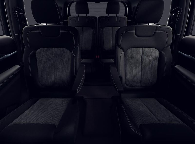 New 2026 Jeep Grand Cherokee L Laredo X 4x4Image 3