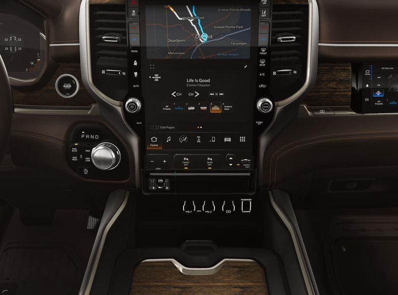 New 2026 RAM 1500 Limited Longhorn Crew Cab 4x4 5