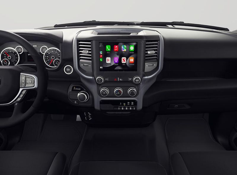 New 2027 RAM 1500 Express Crew Cab 4x2 5