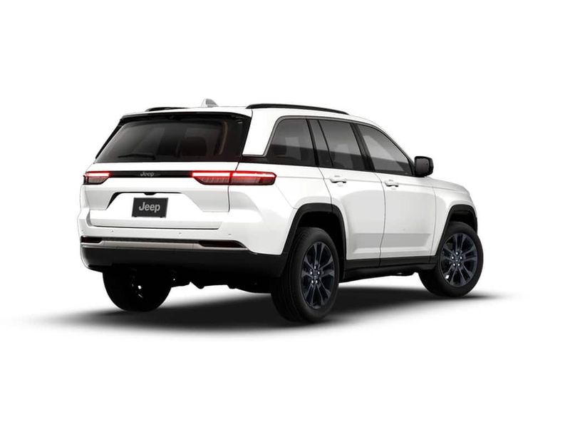 New 2026 Jeep Grand Cherokee 85th Anniversary Edition 4x4Image 2