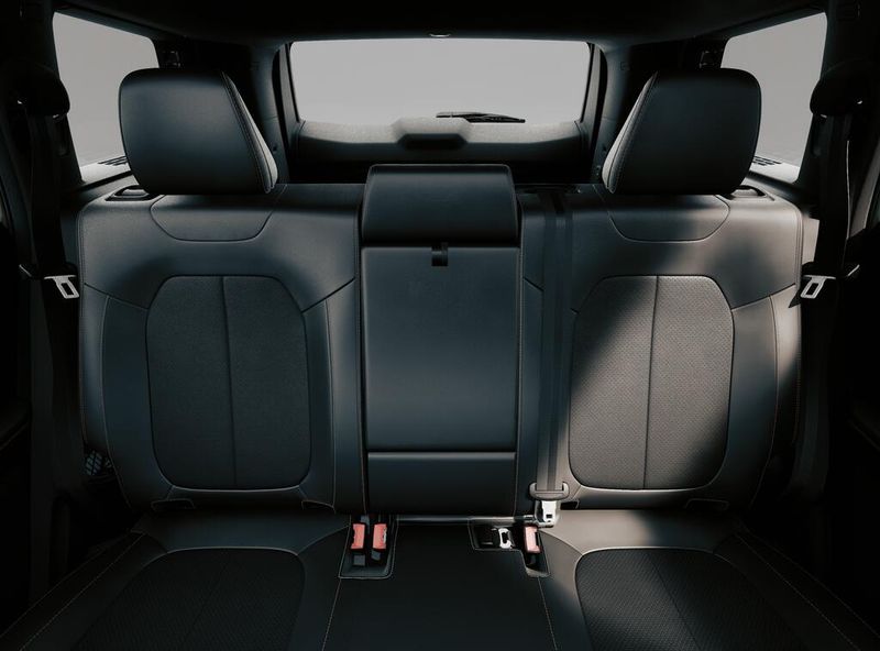 New 2027 Jeep Cherokee Limited 4x4Image 3
