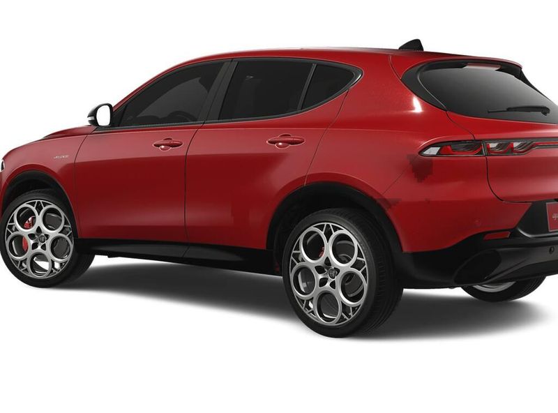 New 2025 Alfa Romeo Tonale AwdImage 2