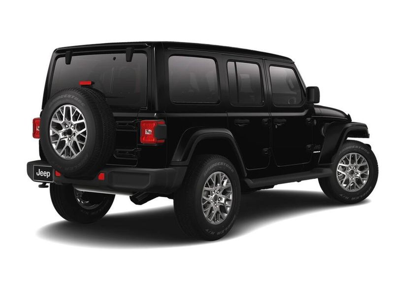 2025 Jeep Wrangler 4-DOOR SAHARAImage 2
