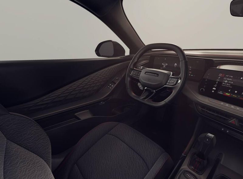 New 2026 Dodge Charger Scat Pack 2-door AwdImage 8