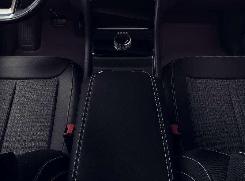 New 2026 Jeep Grand Cherokee L Laredo X 4x4Image 4