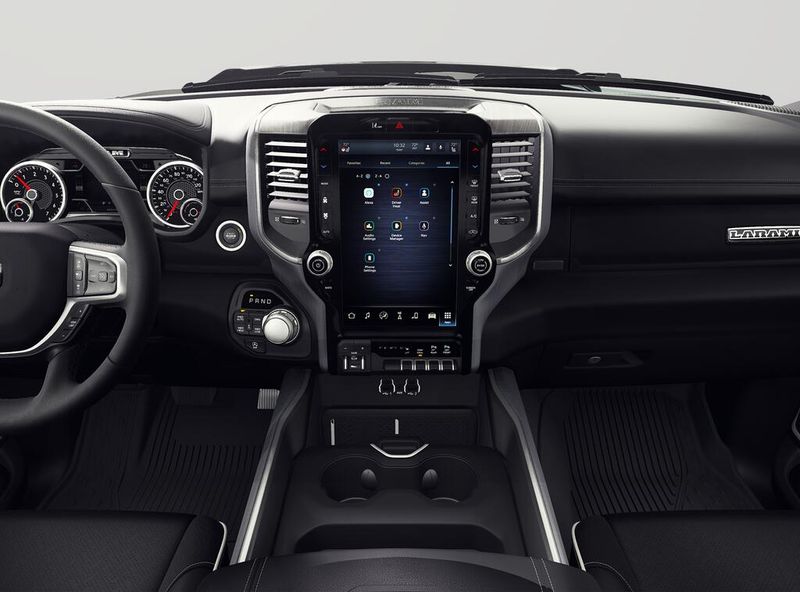 New 2027 RAM 1500 Laramie Crew Cab 4x4 5