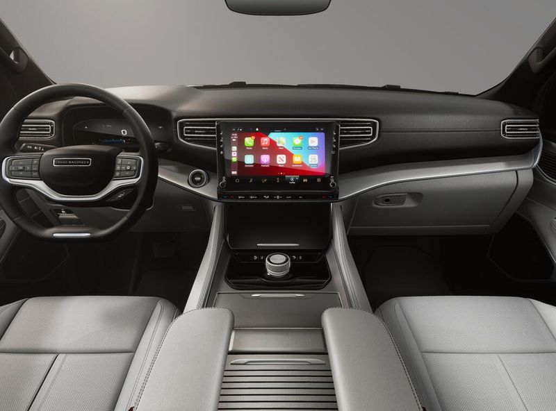 2026 Jeep Grand Wagoneer 4x2