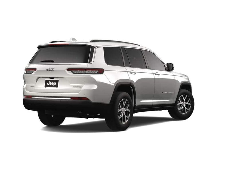 New 2025 Jeep Grand Cherokee L Limited 4x4Image 2