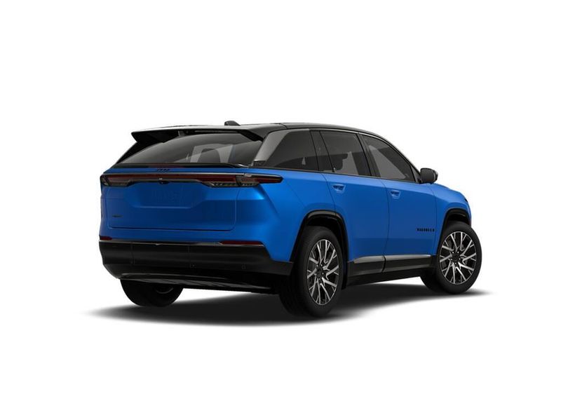 2025 Jeep Wagoneer S Limited photo 2