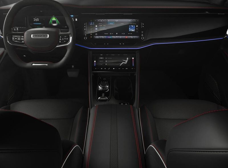 2025 Jeep Wagoneer S Limited photo 4