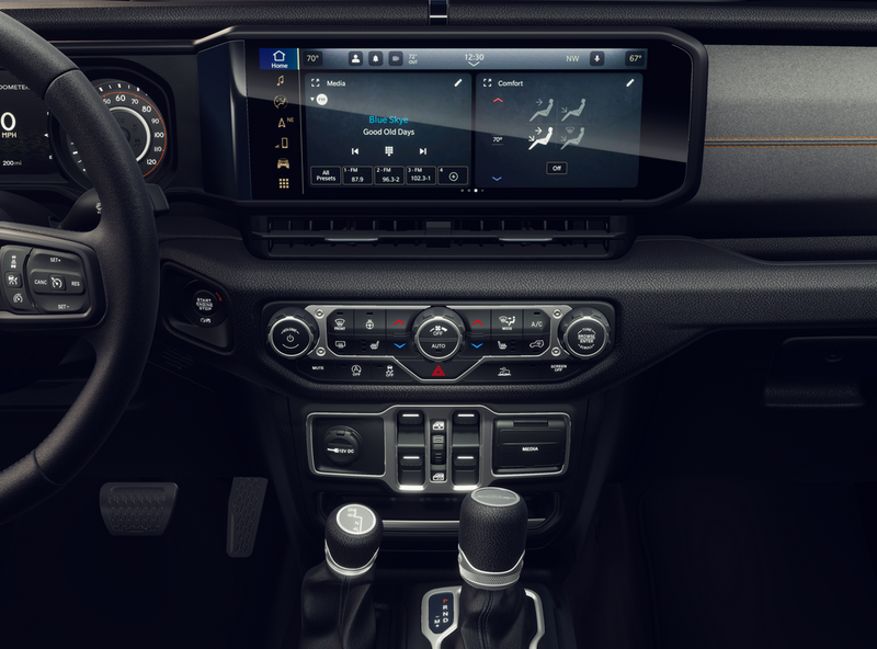 2026 Jeep Gladiator Sport S photo 3