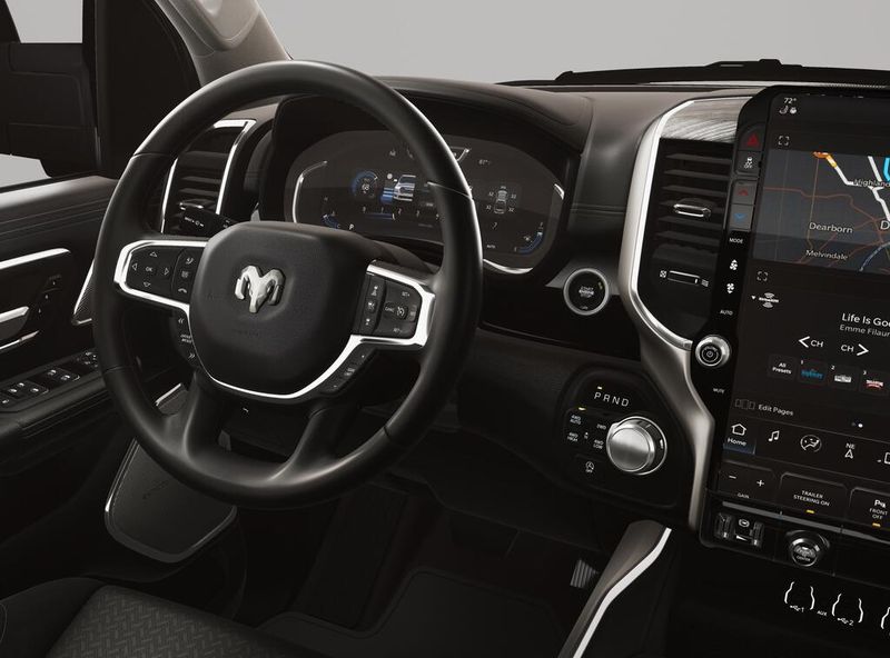 New 2026 RAM 1500 Laramie Crew Cab 4x4 6'4' Box