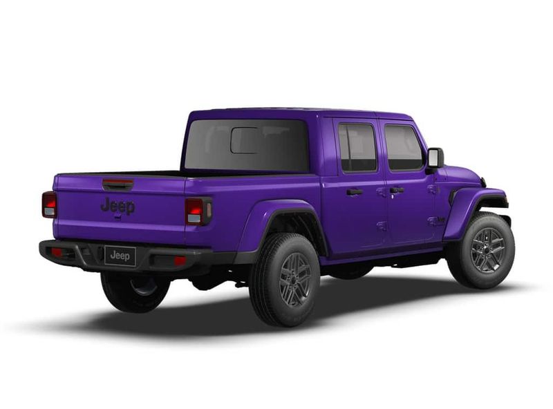 2026 Jeep Gladiator Sport S photo 2