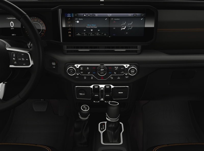 2025 Jeep Wrangler 4-door SaharaImage 5