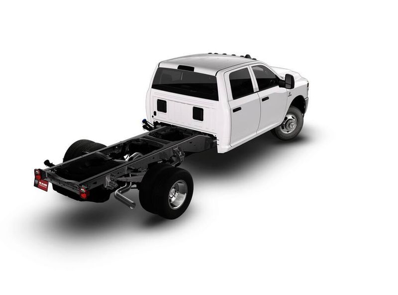New 2026 RAM 3500 Tradesman Crew Cab Chassis 4x4 60