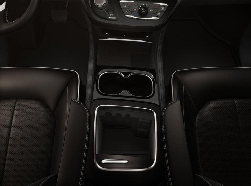 New 2026 Chrysler Pacifica LimitedImage 4