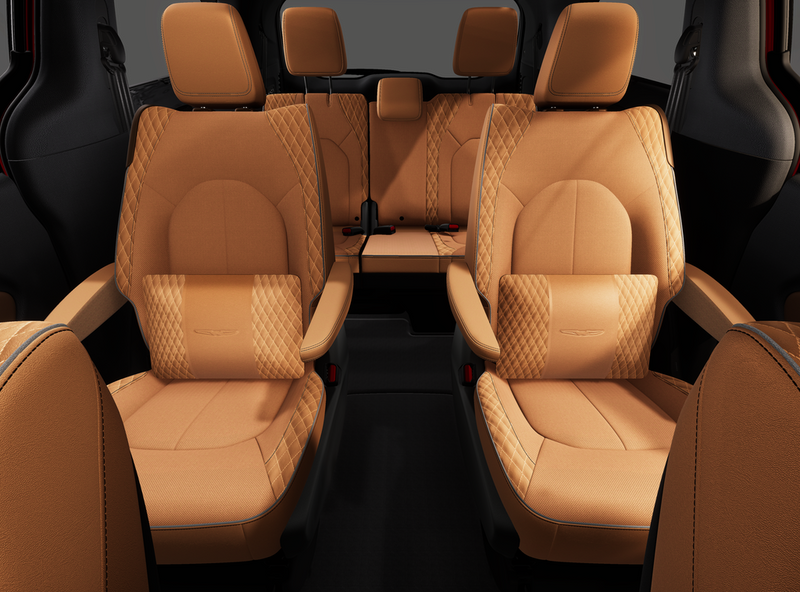 2026 Chrysler Pacifica Pinnacle photo 3