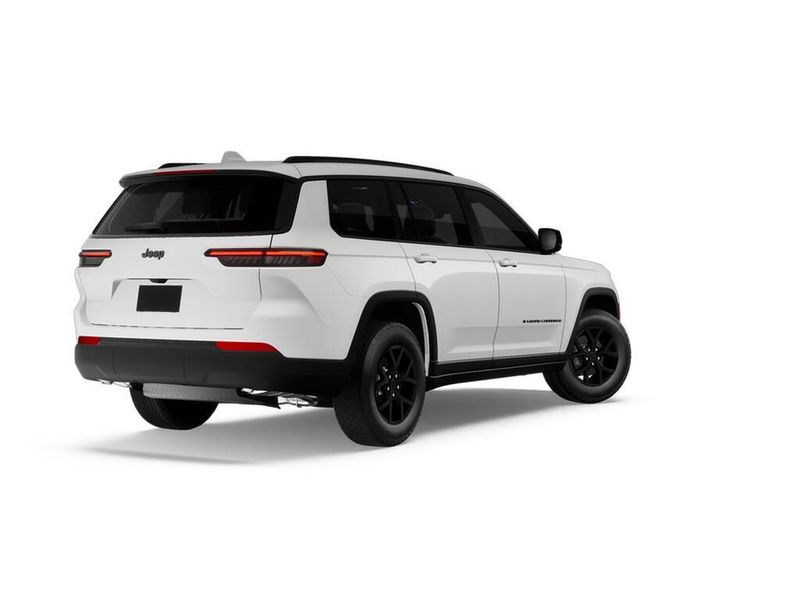 New 2027 Jeep Grand Cherokee L Laredo Altitude 4x2Image 2