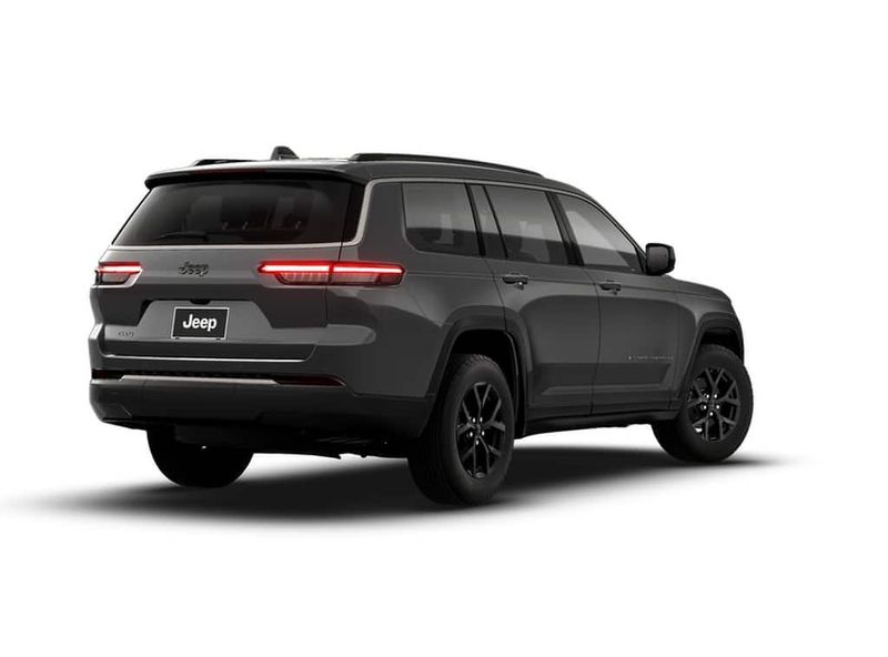 New 2026 Jeep Grand Cherokee L Laredo Altitude 4x4