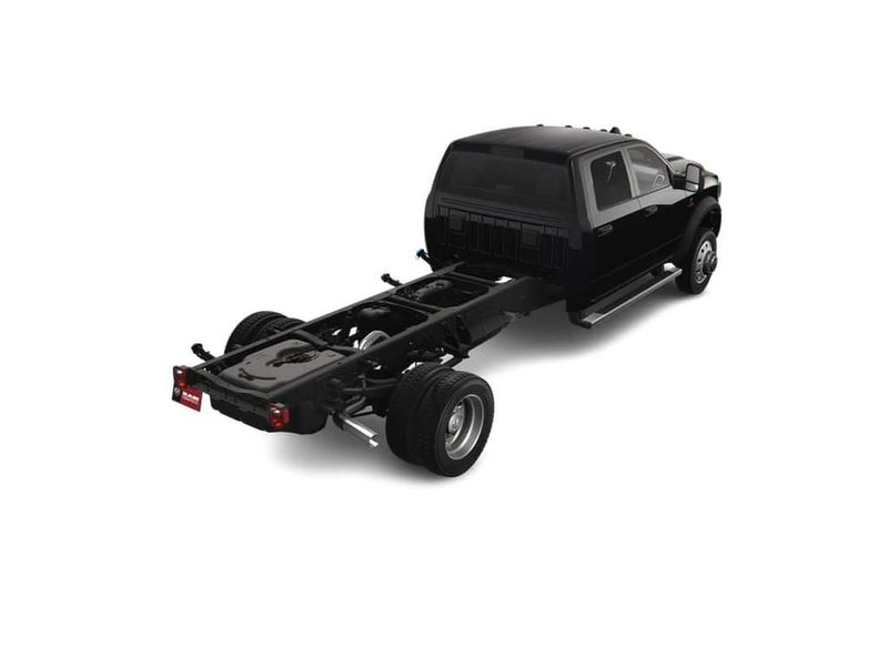 New 2023 RAM 5500 Tradesman Chassis Crew Cab 4x2 84