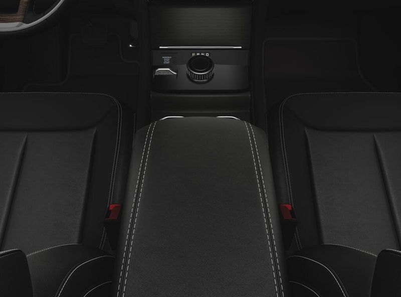 2025 Jeep Grand Cherokee L Limited 4x4Image 4