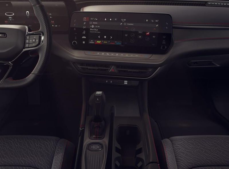 New 2026 Dodge Charger Scat Pack 4-door AwdImage 5