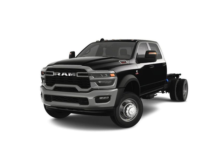 2025 RAM 5500 Chassis Cab TRADESMAN CREW 4X4 60