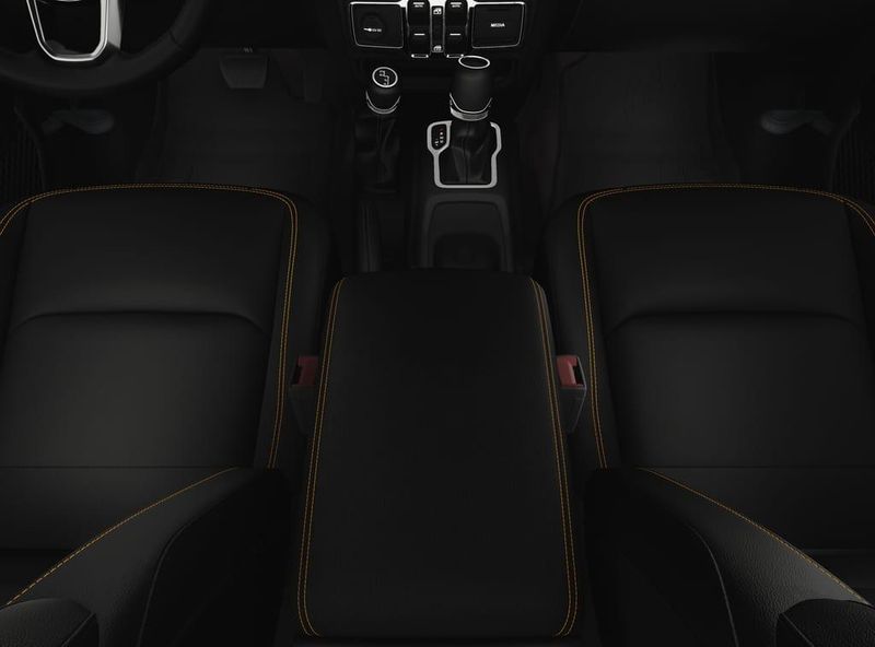 2025 Jeep Wrangler 4-door SaharaImage 4