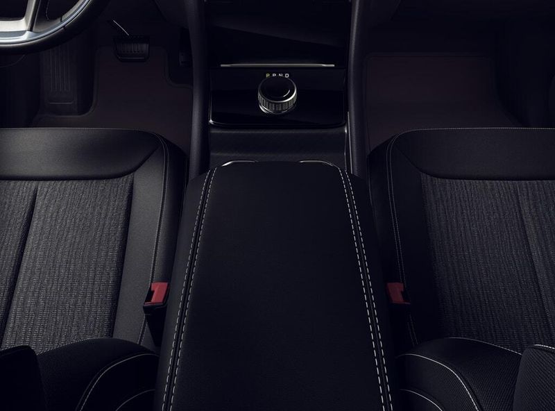 New 2026 Jeep Grand Cherokee L Laredo X 4x4Image 4