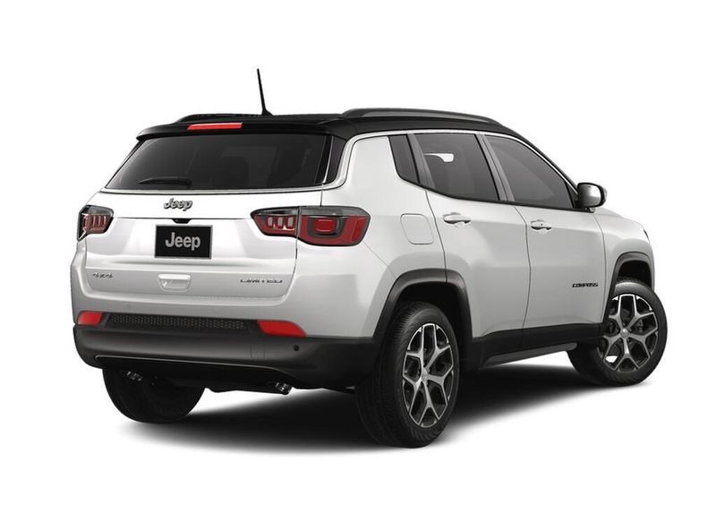2025 Jeep Compass Limited photo 2