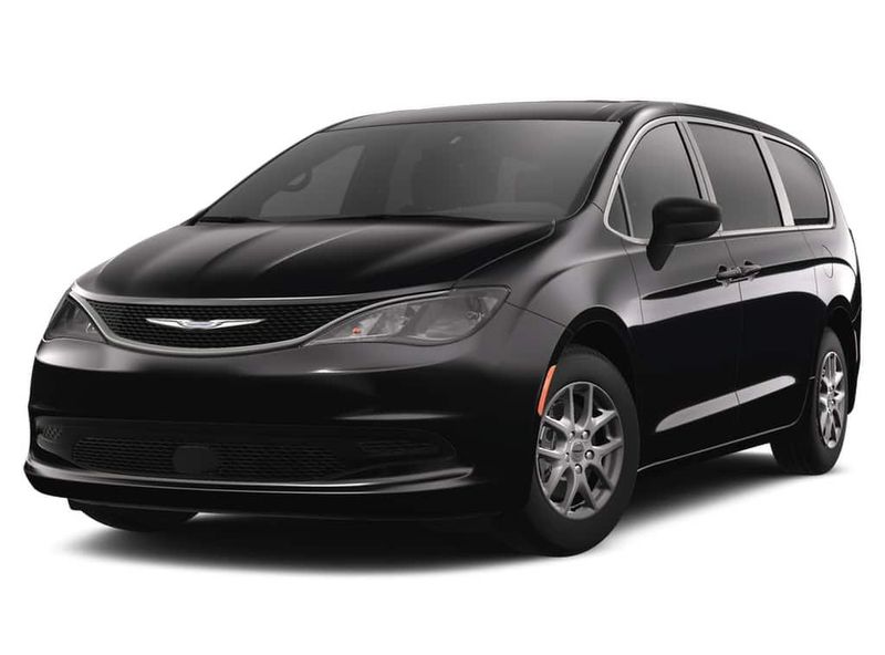 2025 Chrysler Voyager LXImage 1
