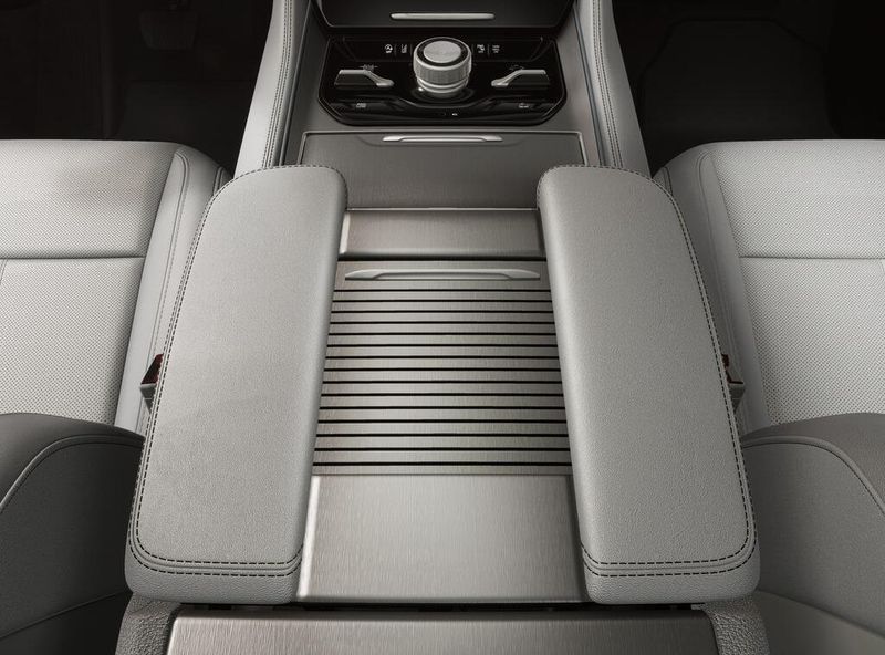 2026 Jeep Grand Wagoneer Limited Reserve 4x4