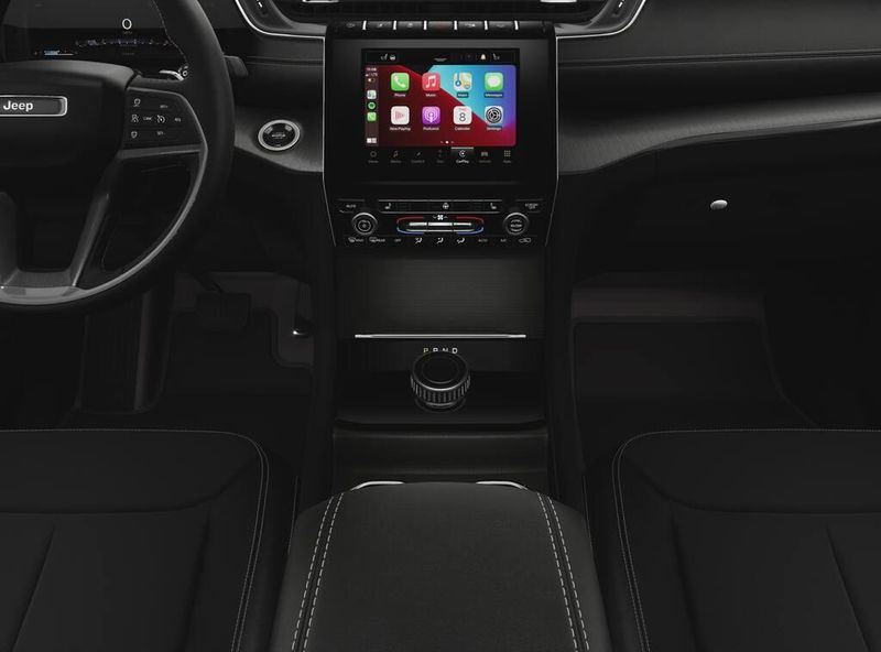 2025 Jeep Grand Cherokee L ALTITUDE X 4X4Image 5