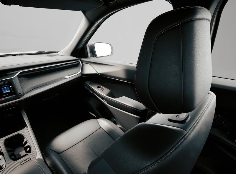 New 2027 Jeep Cherokee Limited 4x4Image 7