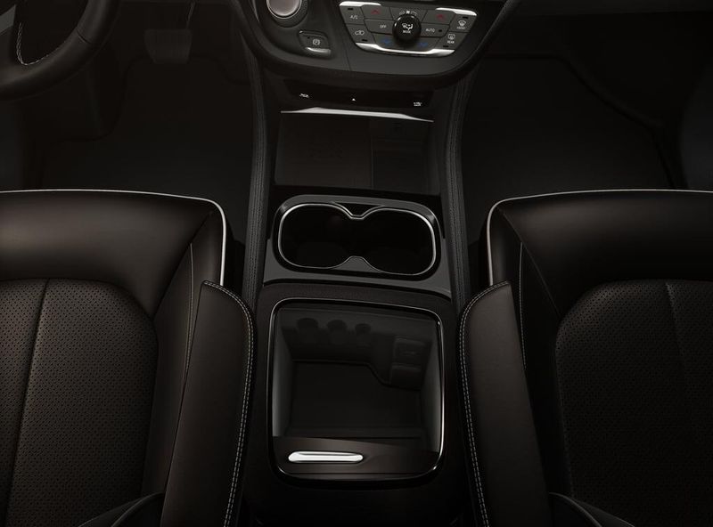 New 2026 Chrysler Pacifica Limited