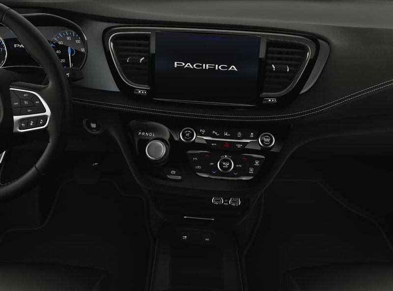 2025 Chrysler Pacifica SelectImage 5