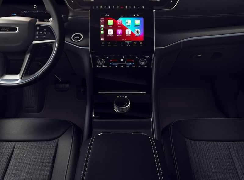 New 2026 Jeep Grand Cherokee Laredo X 4x4Image 5