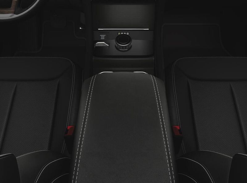 2025 Jeep Grand Cherokee L Limited 4x4Image 4